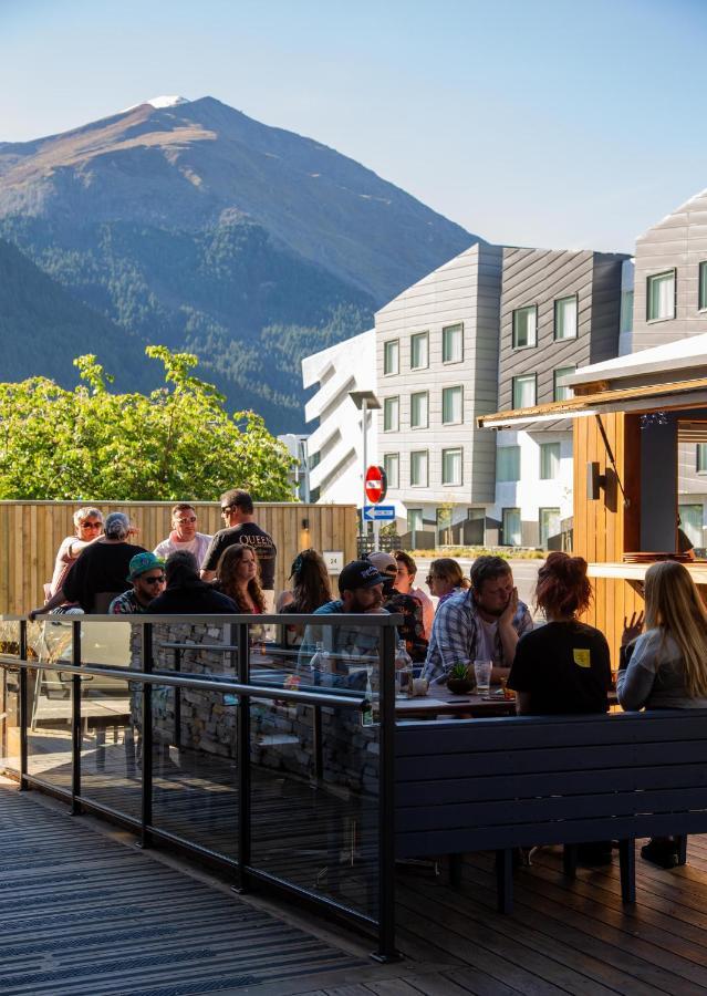 Ramada By Wyndham Queenstown Central Eksteriør bilde