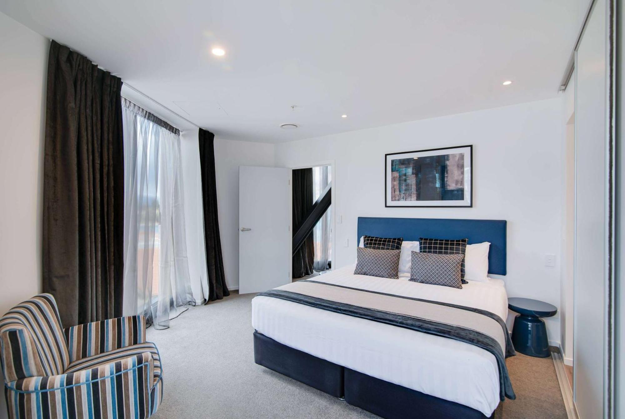 Ramada By Wyndham Queenstown Central Eksteriør bilde