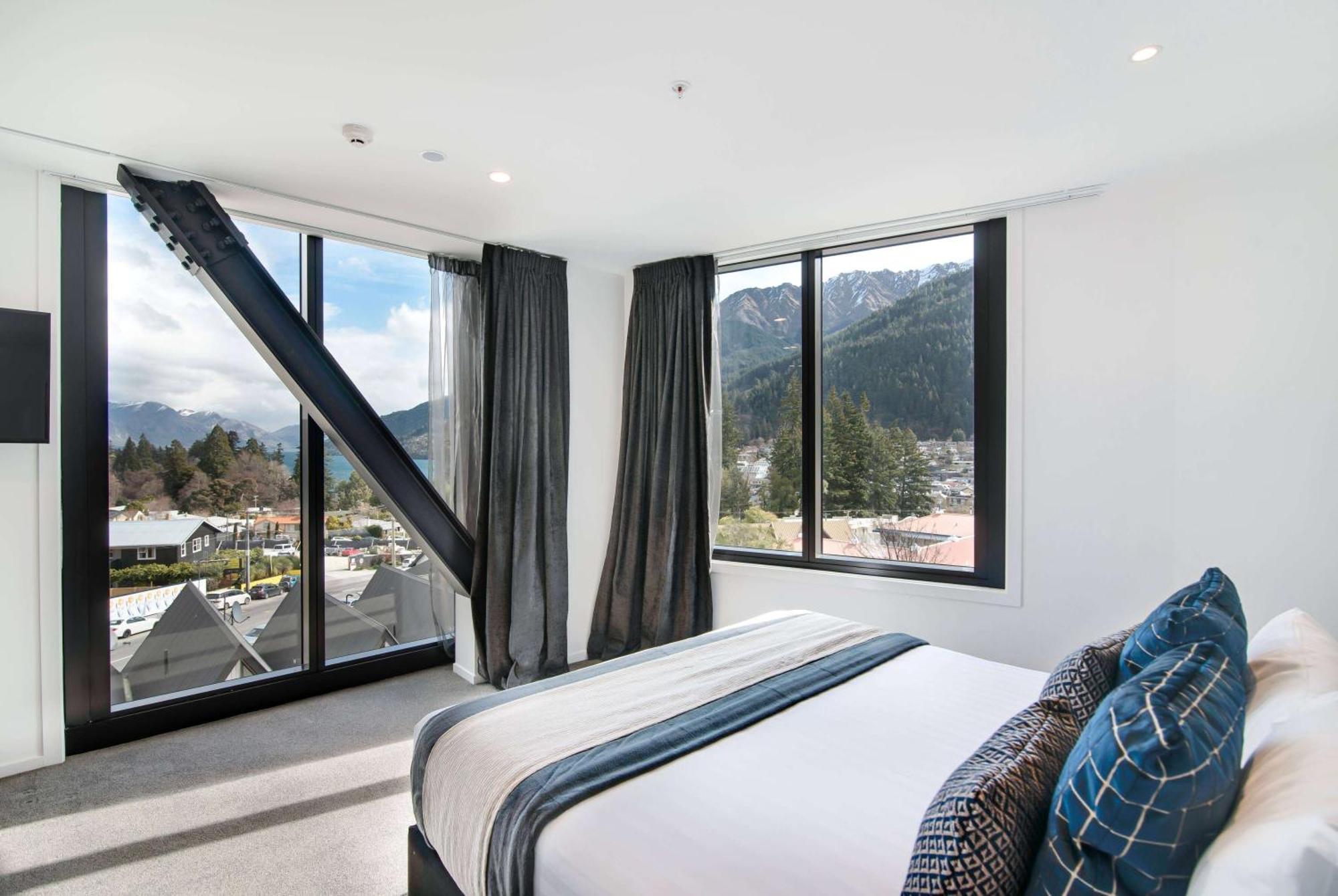 Ramada By Wyndham Queenstown Central Eksteriør bilde