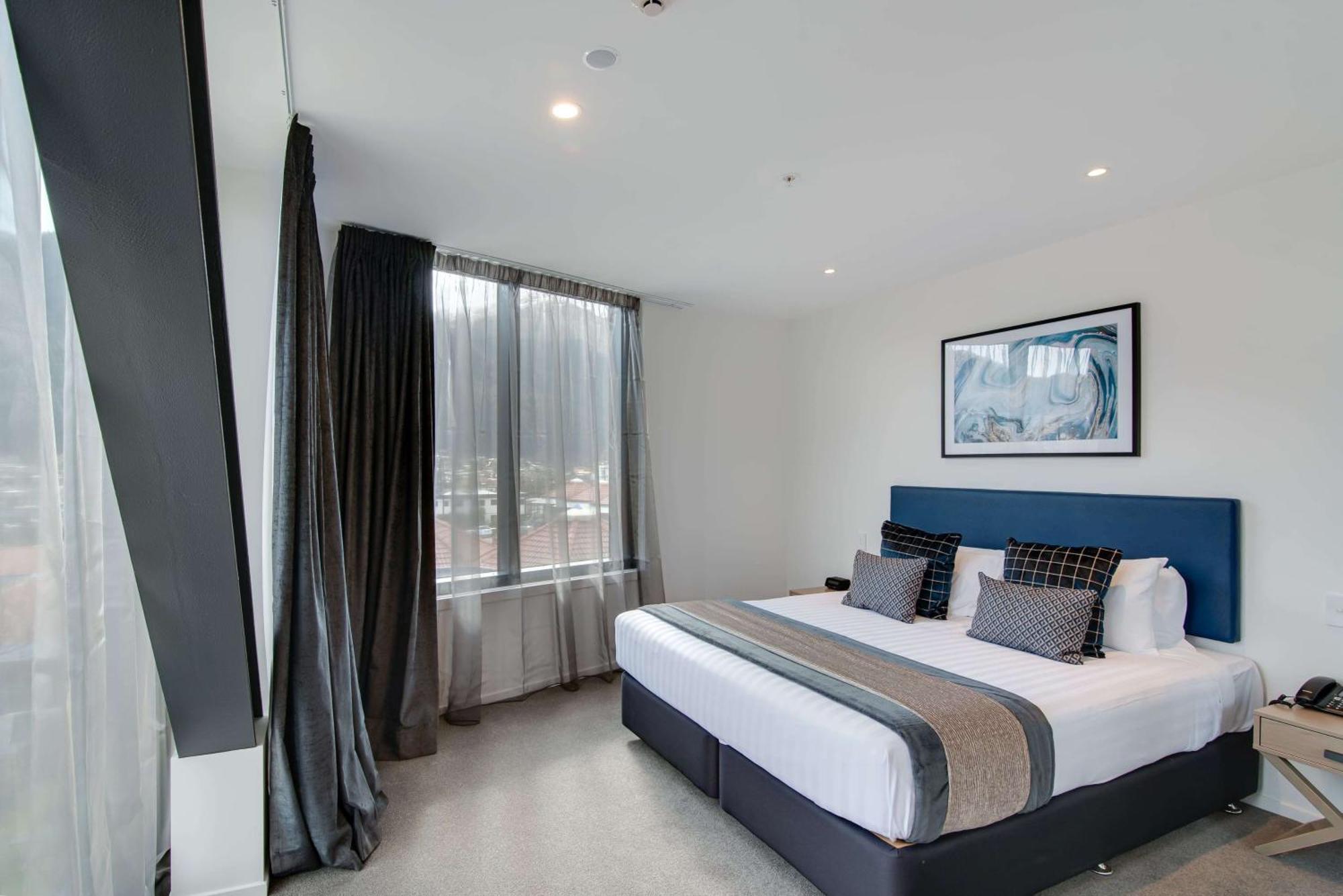 Ramada By Wyndham Queenstown Central Eksteriør bilde