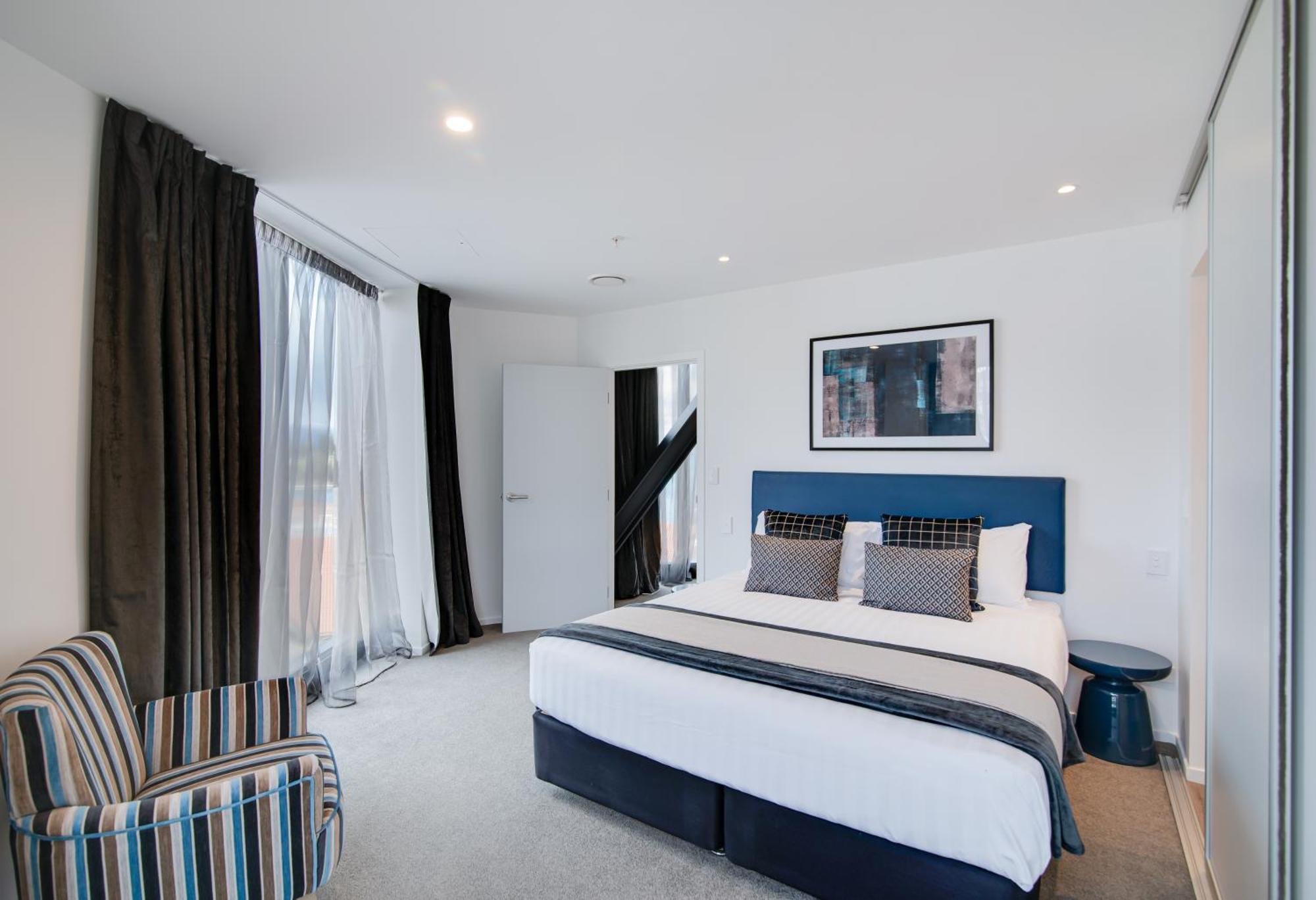 Ramada By Wyndham Queenstown Central Eksteriør bilde